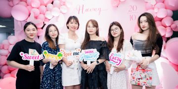 Ngập tràn sắc hồng tại Kaopiz trong ngày của phái đẹp