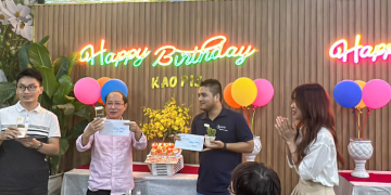 Bất ngờ và ấm áp tại bữa tiệc sinh nhật công đoàn viên tháng 1