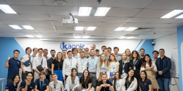 Sinh viên Đại học Ultrecht khám phá văn phòng làm việc và giao lưu cùng đội ngũ kỹ sư Kaopiz