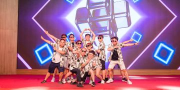 Đi biển mặc gì: Lên đồ đúng chuẩn dresscode “Unleash summer spirit” 