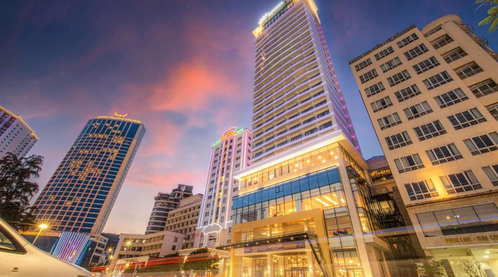 Người Kaopiz tận hưởng mùa hè chuẩn 5 sao tại SOLEIL HOTEL HẠ LONG 