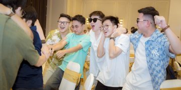 Hè sang rực rỡ, người Kaopiz bứt phá hết cỡ tại Hạ Long 