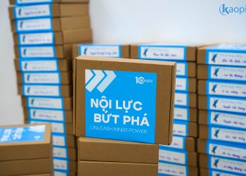 “Náo loạn” giờ làm việc buổi sáng cùng những hộp quà bí ẩn