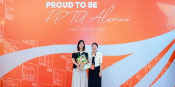 Kaopiz chia sẻ niềm vui cùng hàng ngàn sinh viên SOICT và nhà F trong Lễ tốt nghiệp