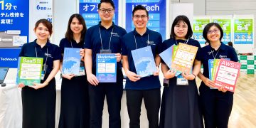 Khách hàng khám phá công nghệ AI Kaopiz tại triển lãm DX Expo 2024