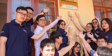 Thứ trưởng Bộ Lao động Thương binh & Xã hội đánh giá cao hoạt động thiện nguyện của Kaopiz – Xóa điểm học tạm cuối cùng tại Nà Thưa