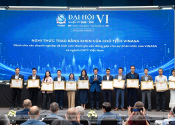 Kaopiz vinh dự nhận Bằng khen từ VINASA